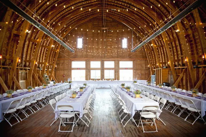 Best Rustic & Barn Wedding Venues in Massachusetts