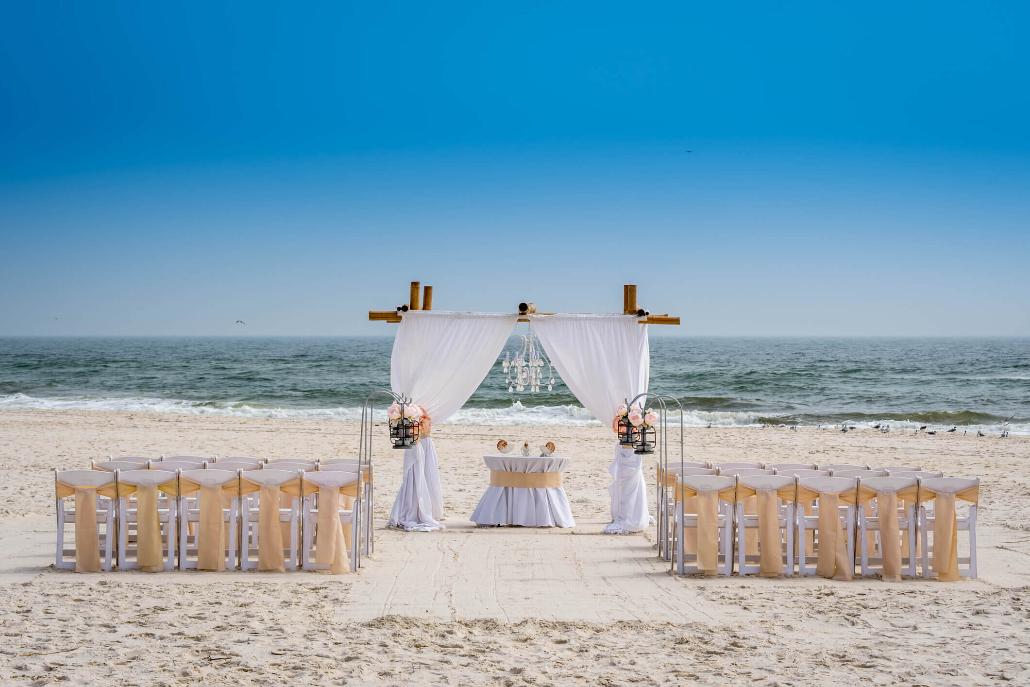 Beach Wedding Flip-Flops for Guests – Beach Wedding Tips
