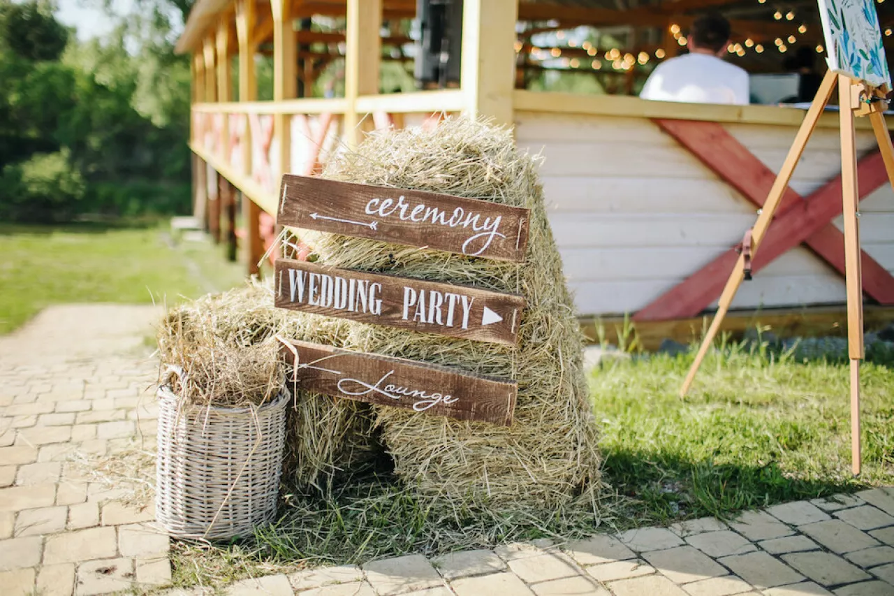 Best Rustic Country Wedding Ideas For 2024 You'll Love